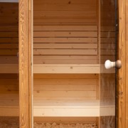 Kwadratowa sauna ogrodowa 2x2 m – idealna do tarasu lub ogrodu