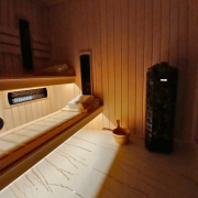Podświetlenie LED pod ławkami w saunie – klimatyczna strefa relaksu